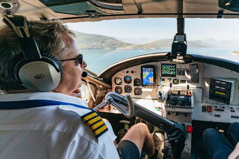 Vancouver: Scenic Panorama Seaplane Tour & Suspension Bridge - What the plane is like inside