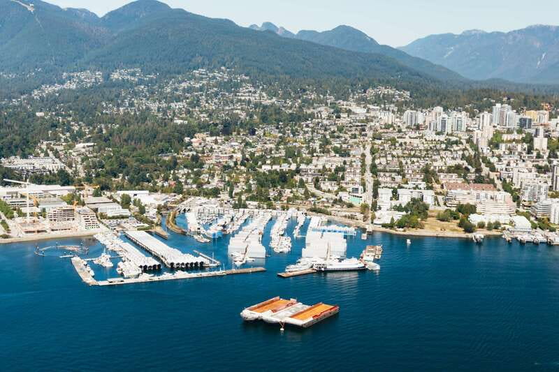 Vancouver: Scenic Panorama Seaplane Tour & Suspension Bridge - Crossing the 137-meter Capilano Suspension Bridge
