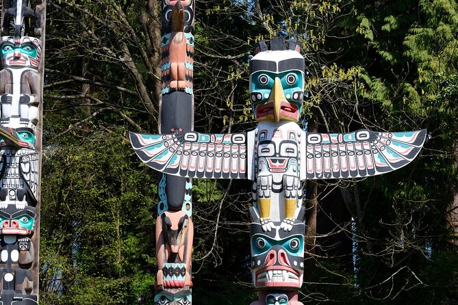 Vancouver Stanley Park 3 Hour Bike Tour - Brockton Point Totem Poles and First Nations stories
