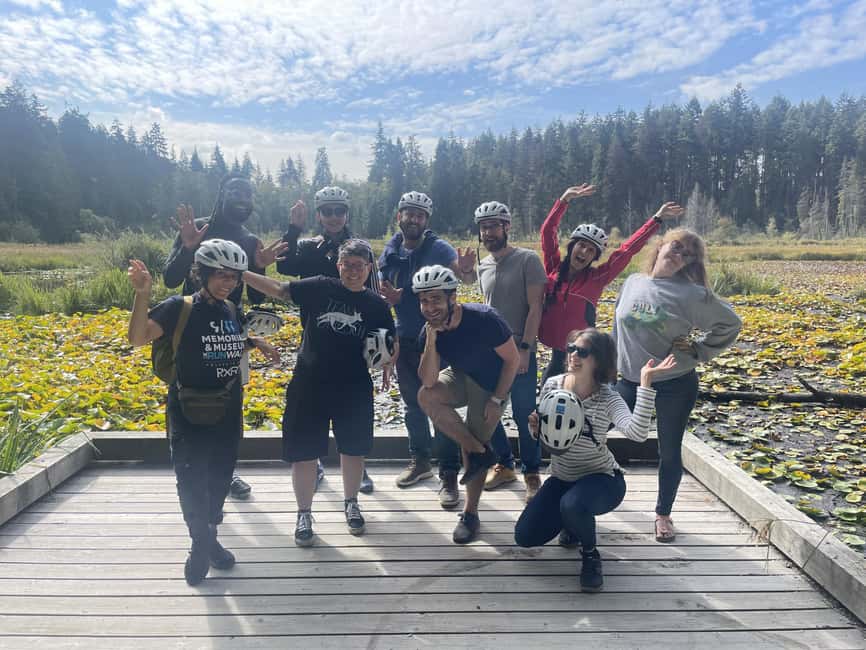 Vancouver: Stanley Park Bike Tour | E-Bike Upgrade Avail. - Totem poles and Indigenous culture