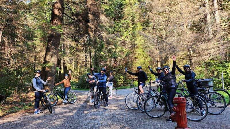Vancouver: Stanley Park Bike Tour | E-Bike Upgrade Avail. - Harbour views, beaches, and the West End