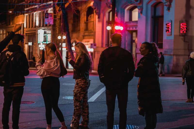 Vancouver: The Supernatural TV Show Locations Tour - Gastown lamps, the Blarney Stone, and familiar screen details