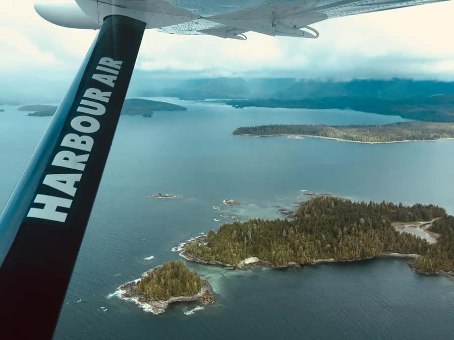Vancouver to Victoria Seaplane Day Trip + Butchart Gardens - A narrated ride to Butchart Gardens