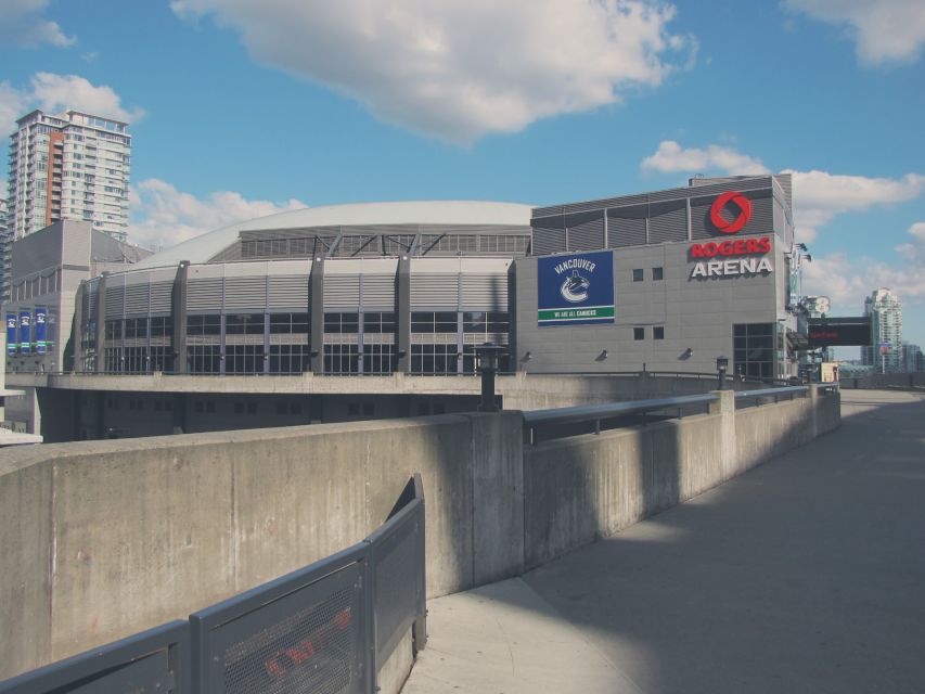 Vancouver: Vancouver Canucks Ice Hockey Game Ticket - Should you book the Canucks game?