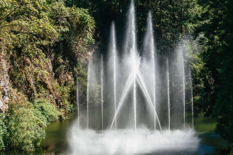 Vancouver: Victoria, Gulf Islands Cruise, & Butchart Gardens - Butchart Gardens: two hours among the flowers