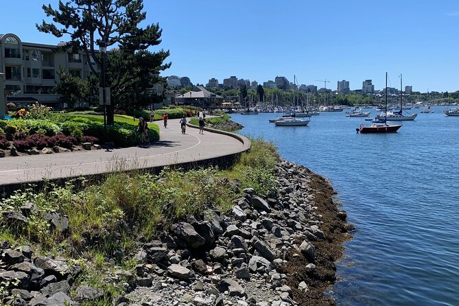 Vancouver Waterfront Guided Bike / Ebike Tour - Who will enjoy this ride most