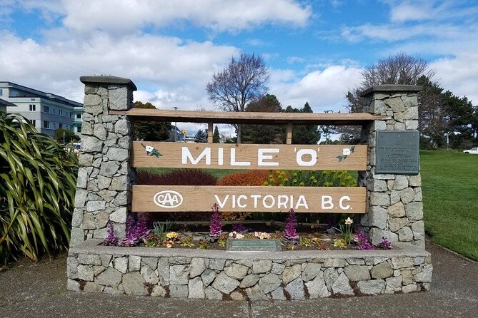 Victoria: Butchart, Mile 0, Harbor 1-Day Tour from Vancouver - The guide can make the difference