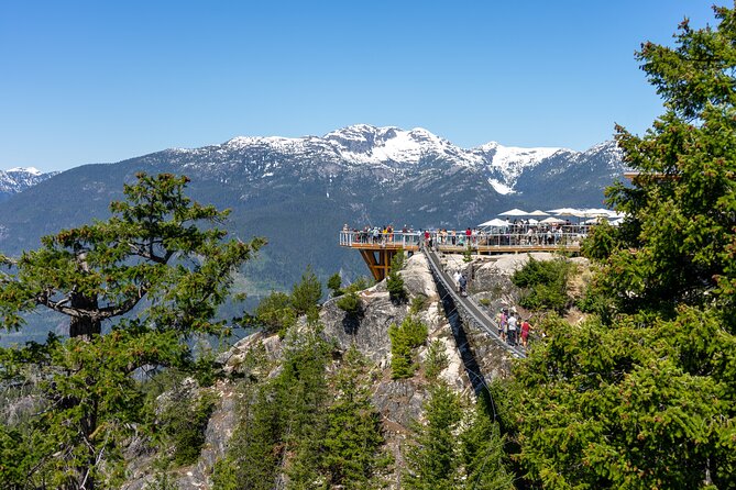 Whistler Sightseeing & Sea to Sky Gondola Tour from Vancouver - What makes the guide important