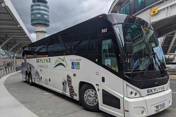 Whistler to Vancouver by EXECUTIVE Bus (Single trip) - Views without the stress of driving