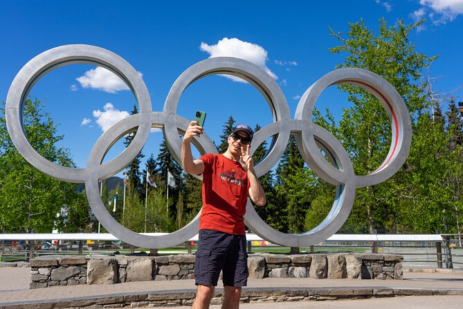 Whistler Tour with Shannon Falls and Sea to Sky Gondola - Guides, coach comfort, and who should take it