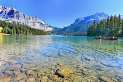 Yoho, Banff National Park, Okanagan Lake 4-Day Tour from VR